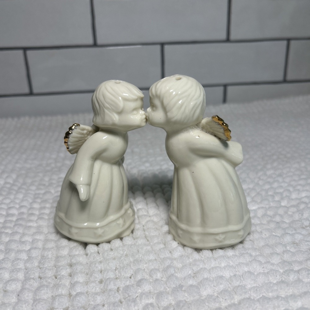 Vintage Formalities Baum Bros White & Gold Kissing Angel Salt & Pepper Shakers